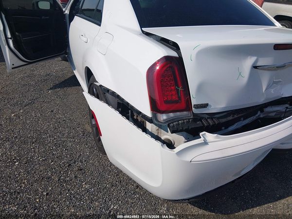 2019 CHRYSLER 300 300S — I6