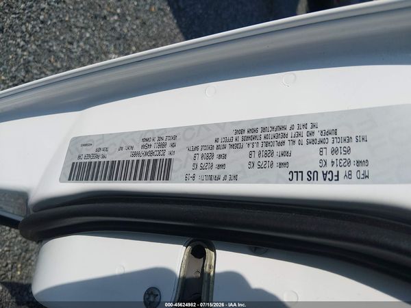 2019 CHRYSLER 300 300S — I9