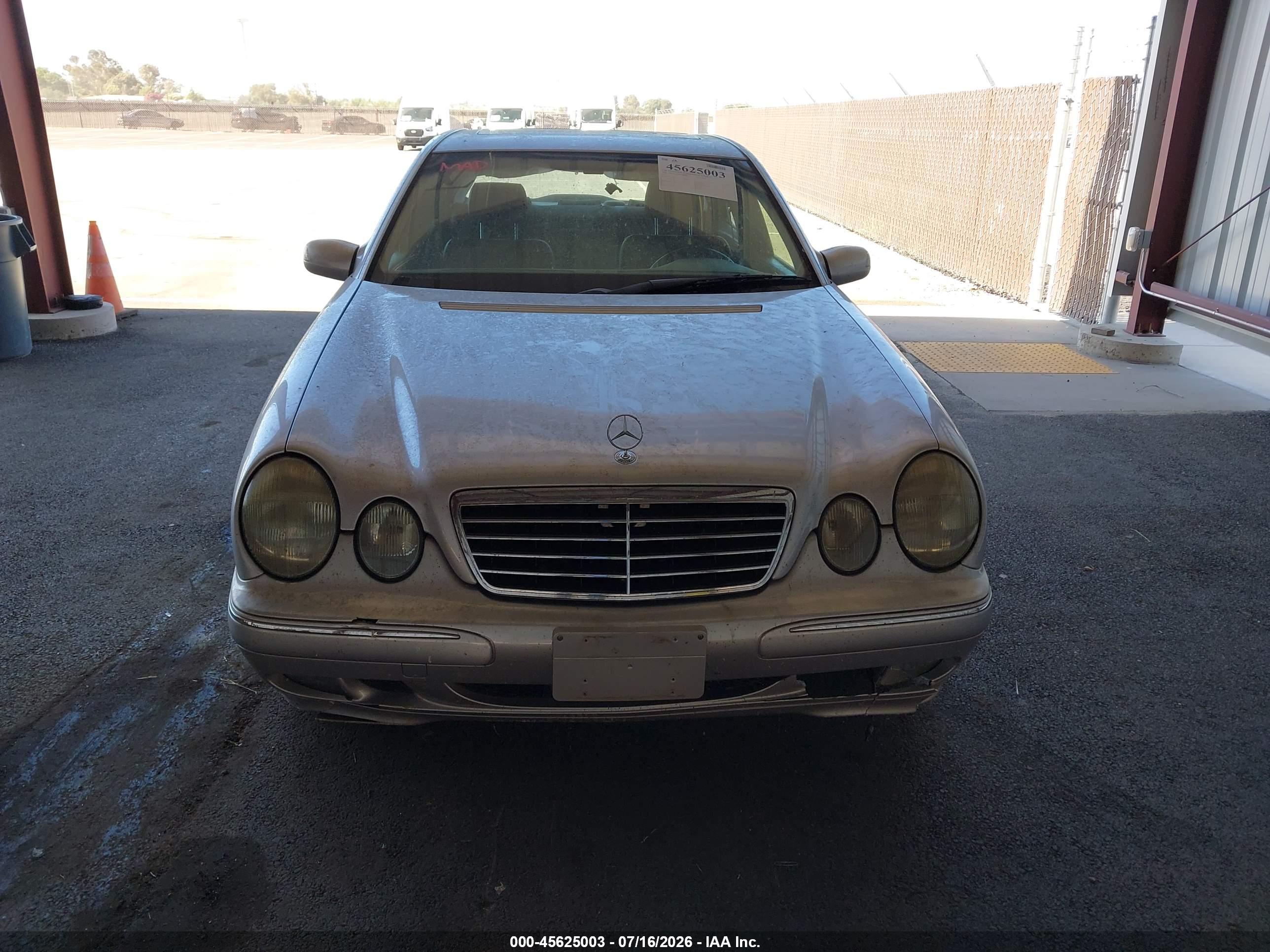2002 MERCEDES-BENZ E E320