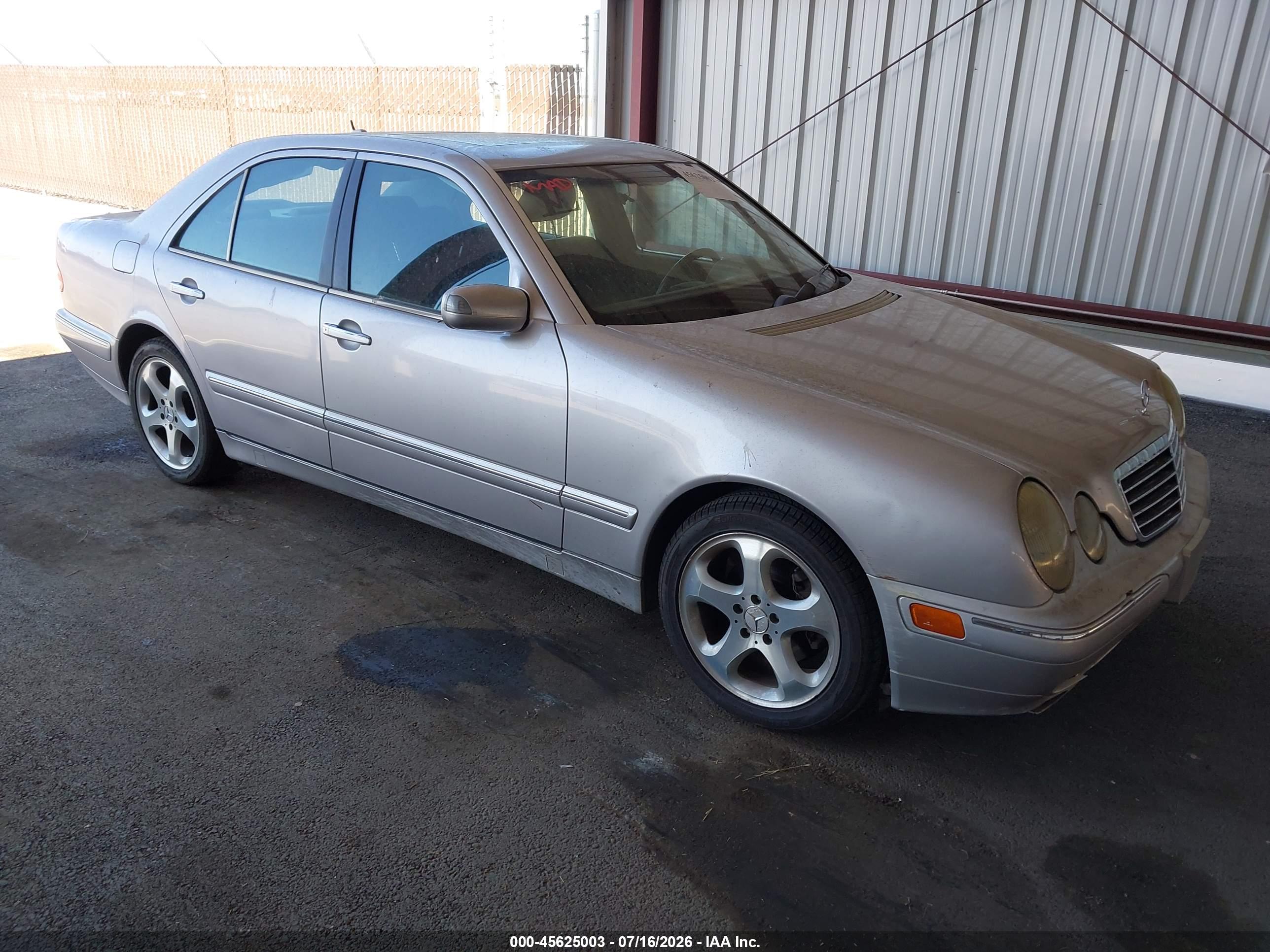 2002 MERCEDES-BENZ E E320