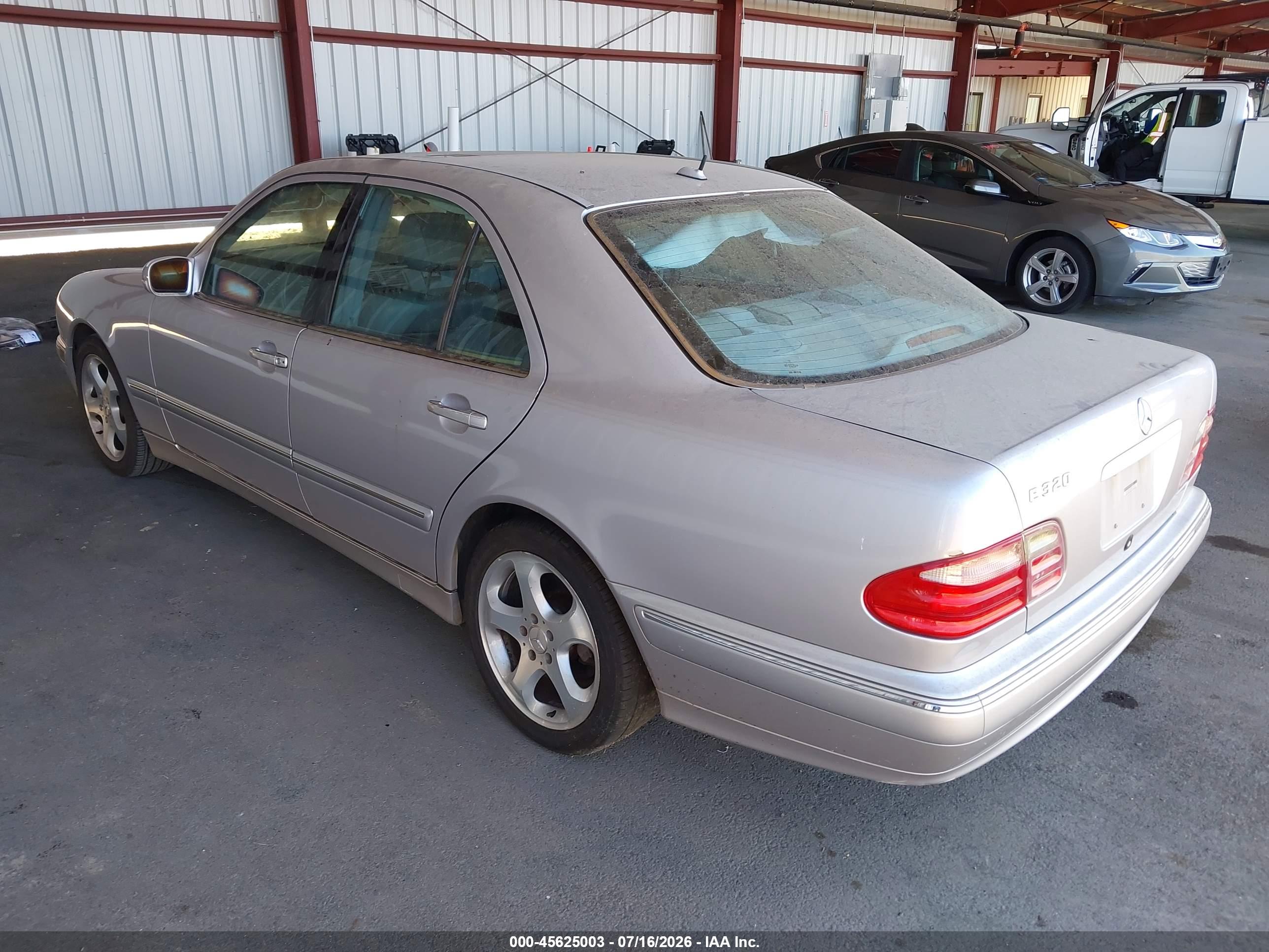 2002 MERCEDES-BENZ E E320
