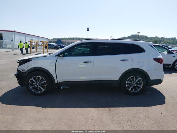 2018 HYUNDAI SANTA FE SE