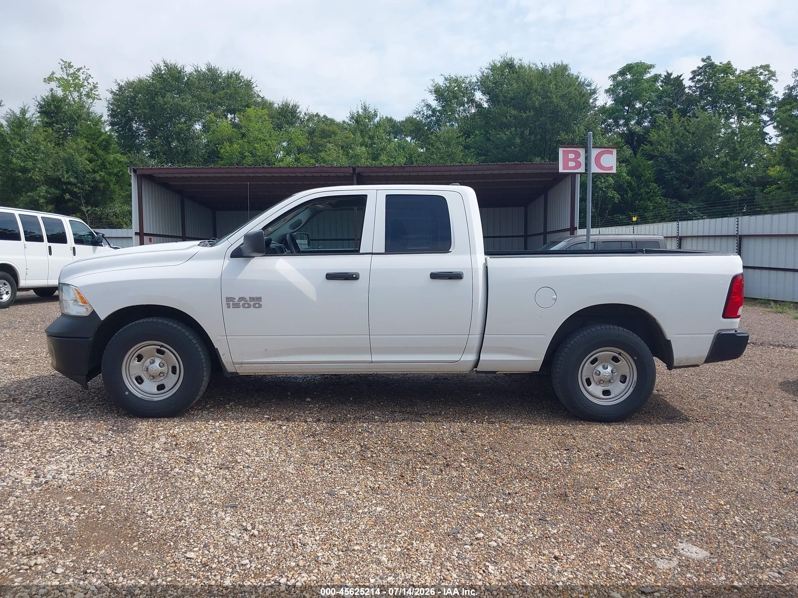 2018 RAM 1500 TRADESMAN  4X2 6'4 BOX
