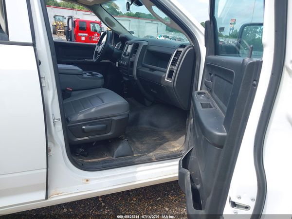 2018 RAM 1500 TRADESMAN  4X2 6'4 BOX