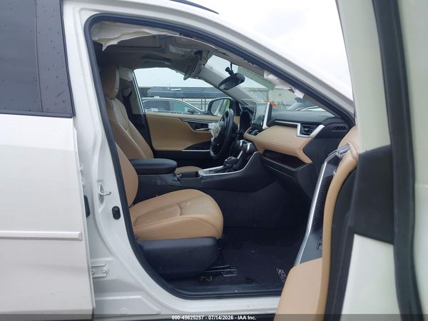2020 TOYOTA RAV4 LIMITED