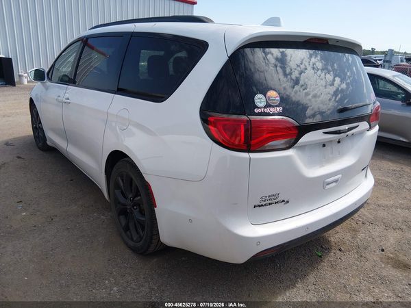 2019 CHRYSLER PACIFICA LIMITED — I3
