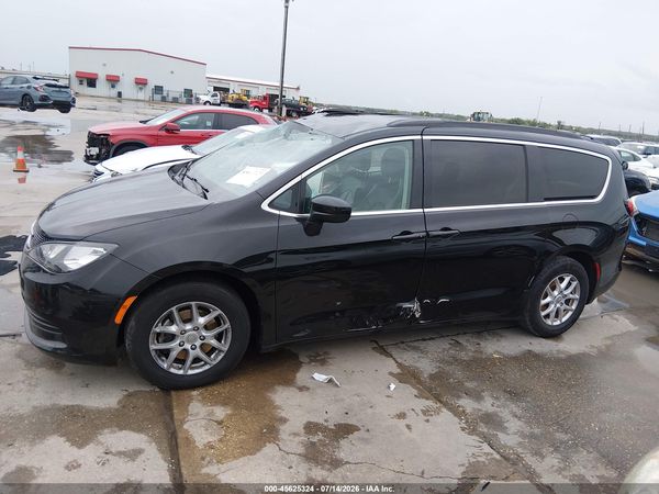 2020 CHRYSLER VOYAGER LXI