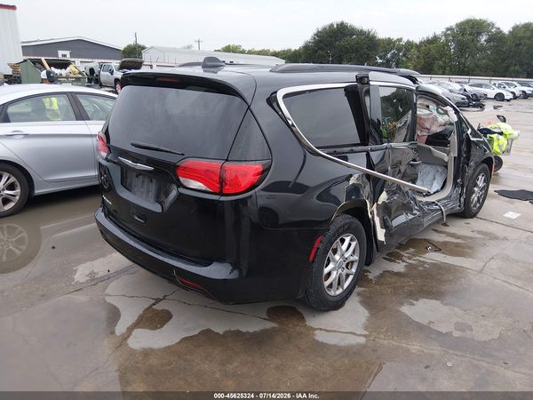 2020 CHRYSLER VOYAGER LXI