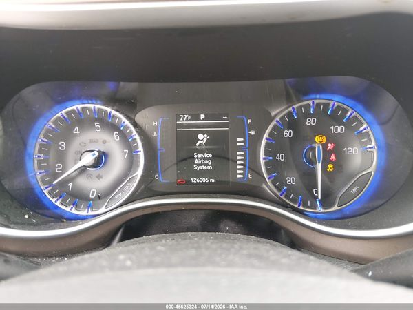 2020 CHRYSLER VOYAGER LXI