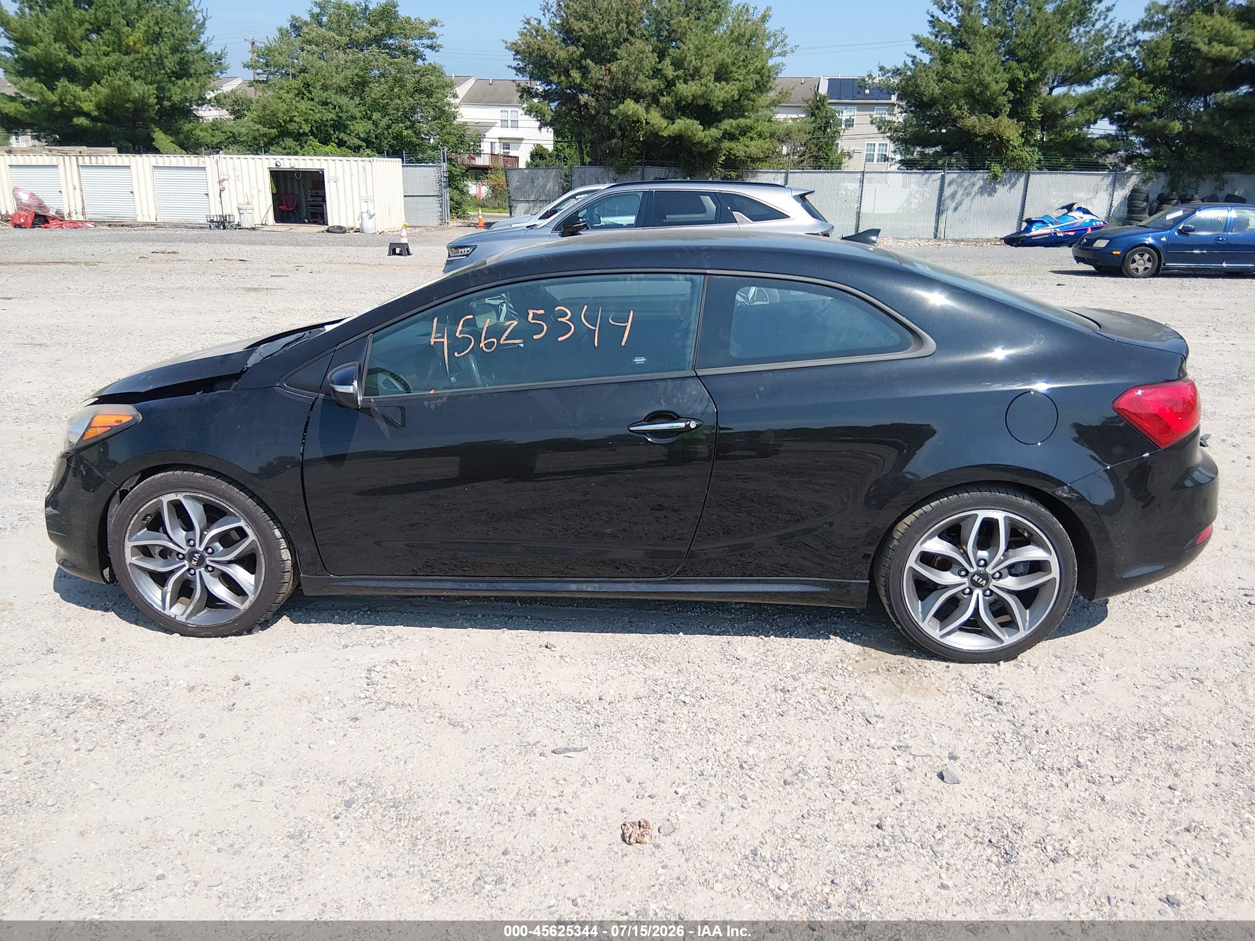 2016 KIA FORTE KOUP SX