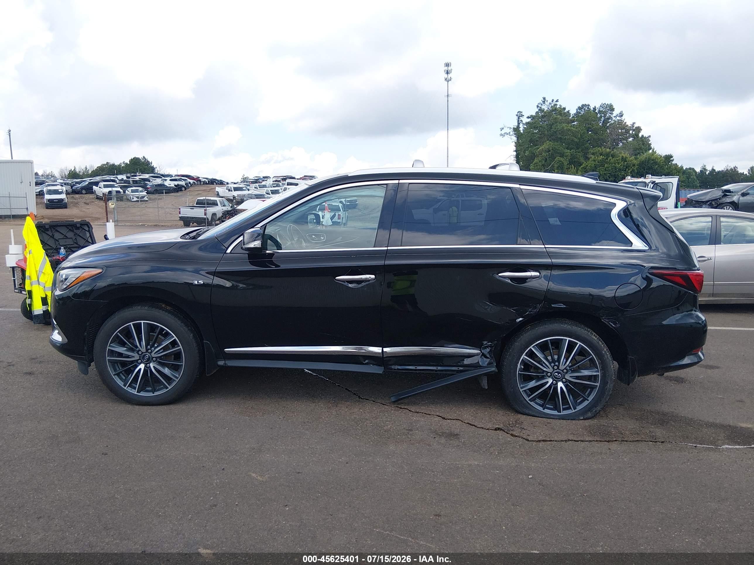 2017 INFINITI QX60