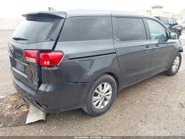 2017 KIA SEDONA LX