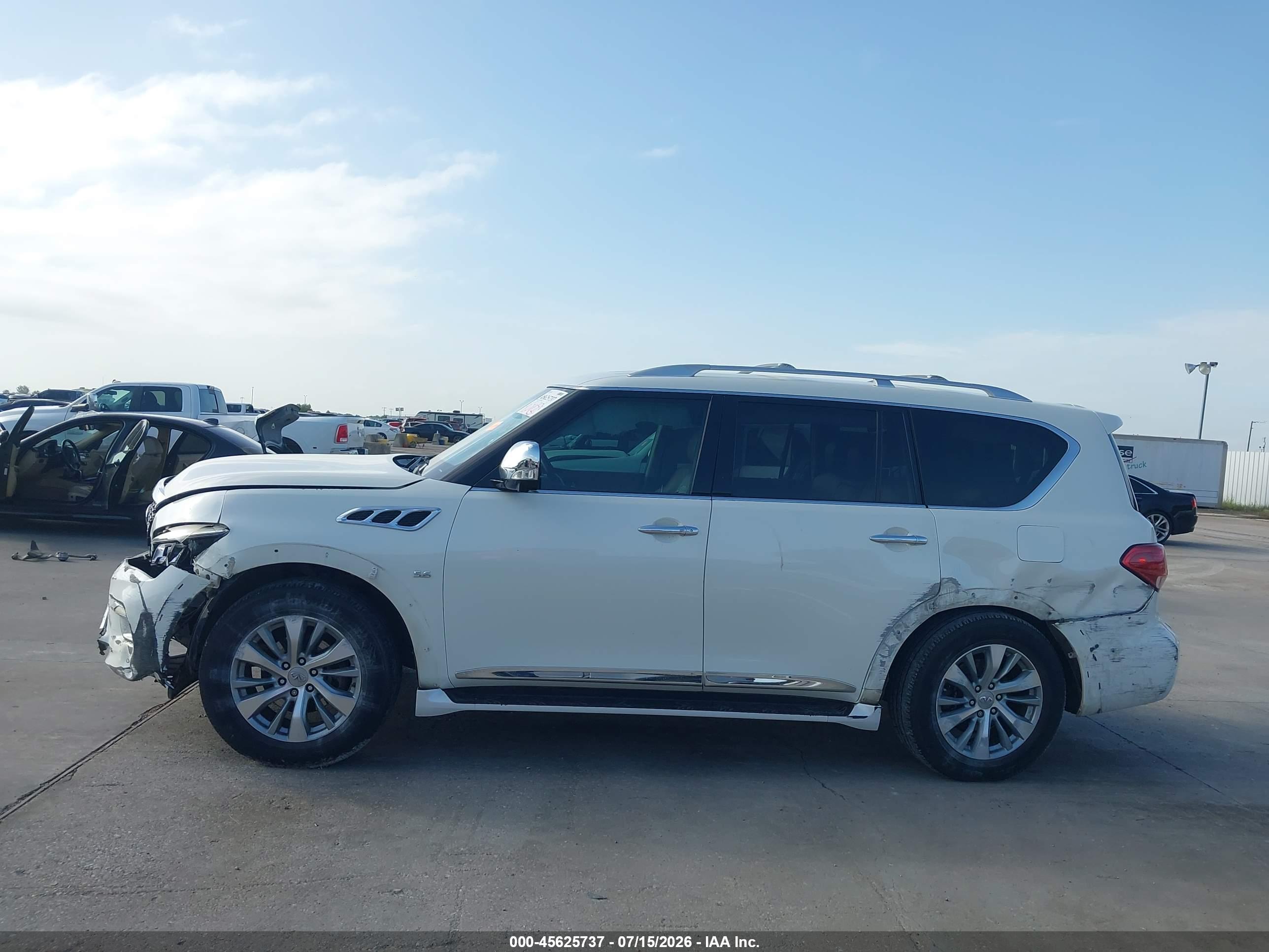 2016 INFINITI QX80