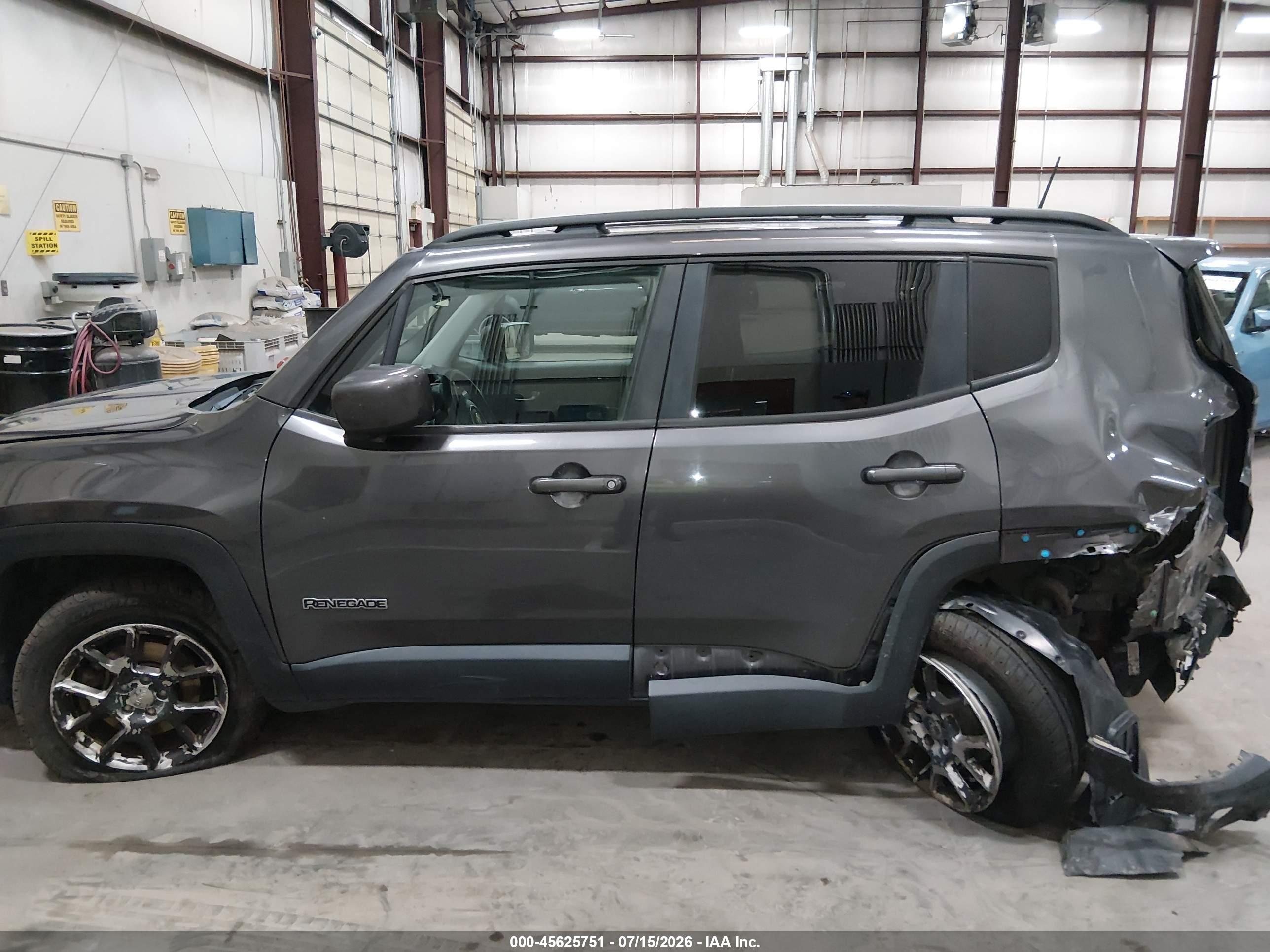 2019 JEEP RENEGADE LATITUDE 4X4