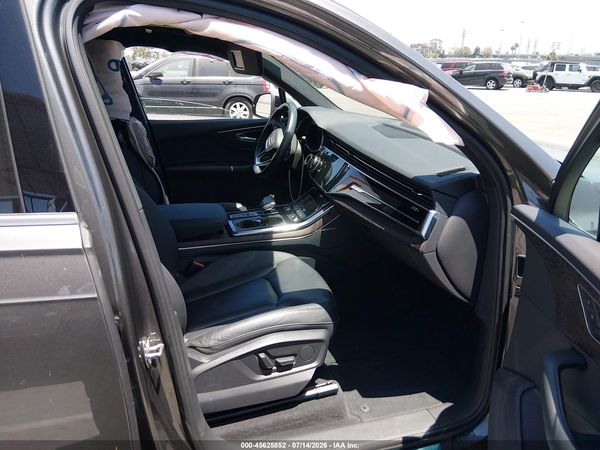 2020 AUDI Q7