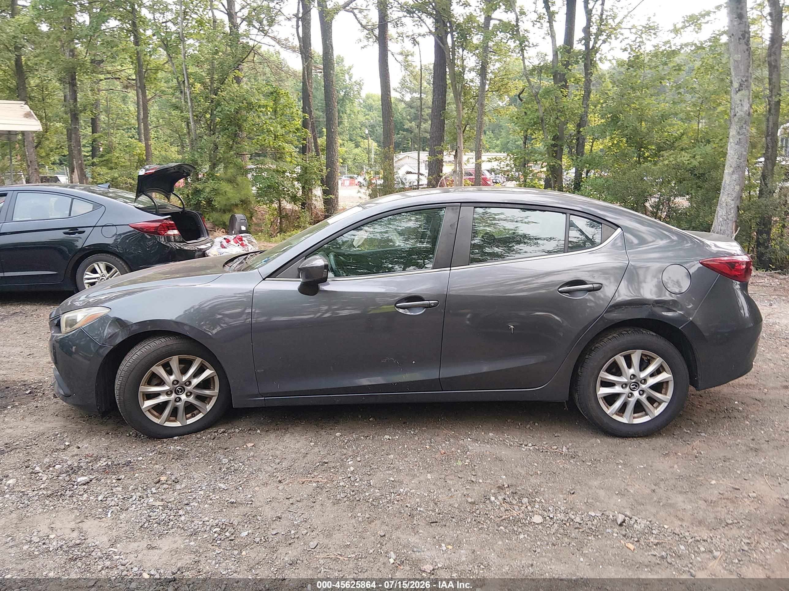 2016 MAZDA MAZDA3 I SPORT