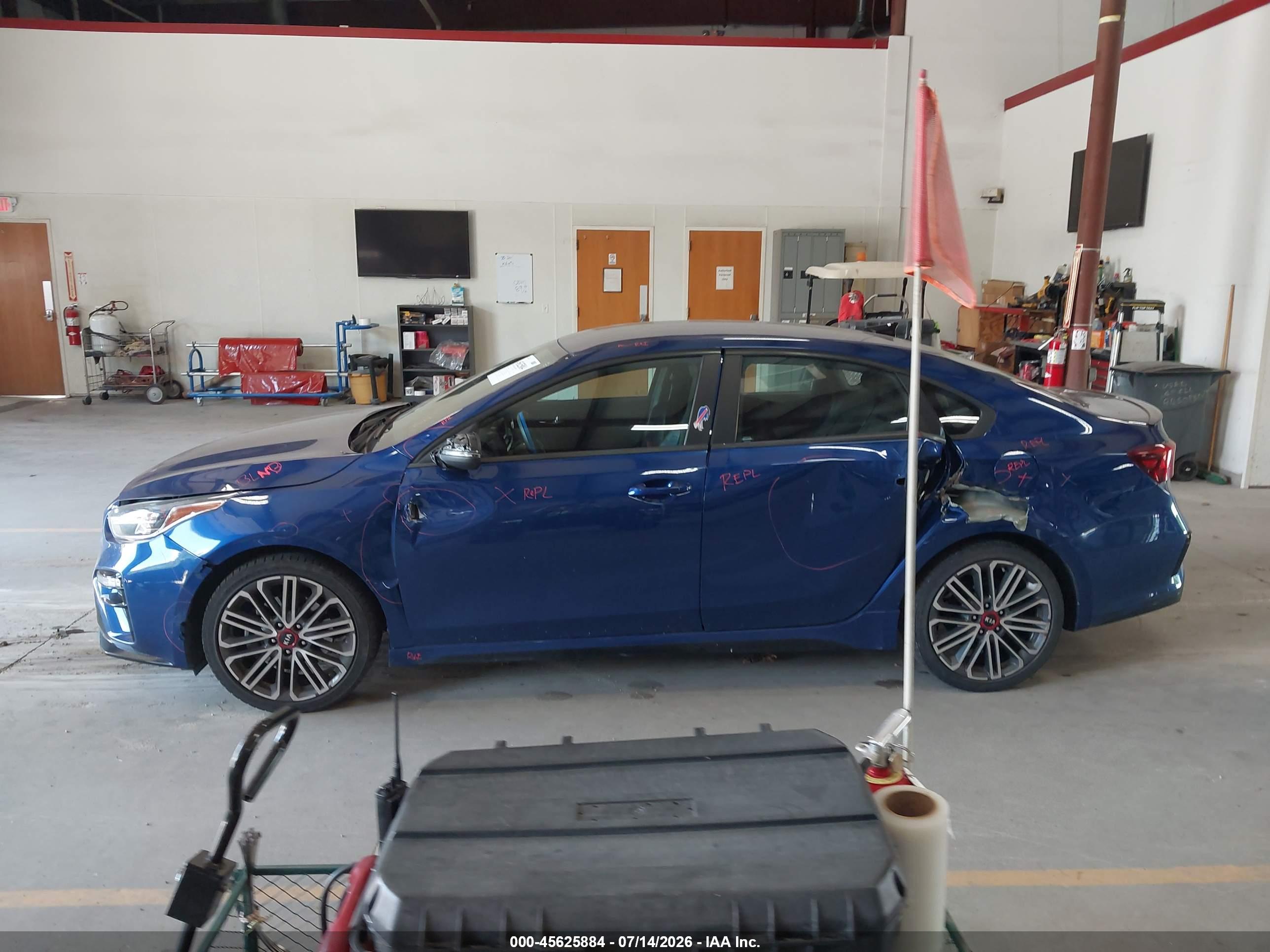 2021 KIA FORTE GT