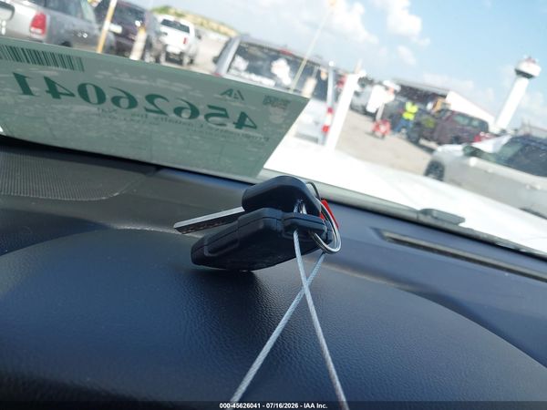 2015 CHEVROLET SILVERADO 1500 LT — I11