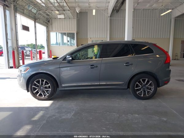2017 VOLVO XC60 T6 DYNAMIC