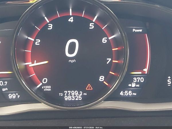 2017 VOLVO XC60 T6 DYNAMIC