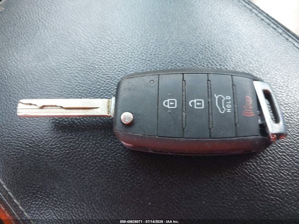 2016 KIA SORENTO 2.4L LX
