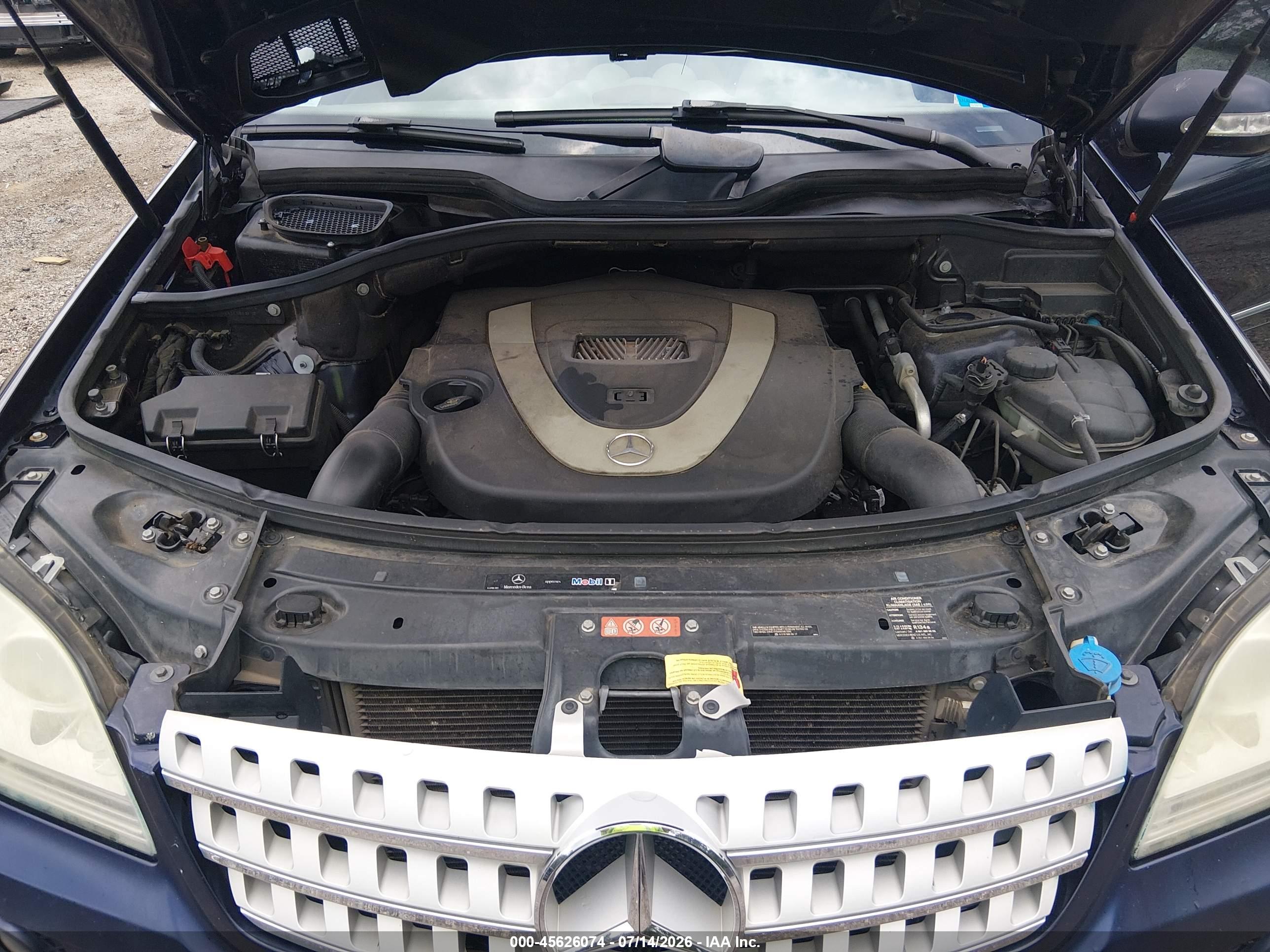 2008 MERCEDES-BENZ M-CLASS ML550 4 MATIC