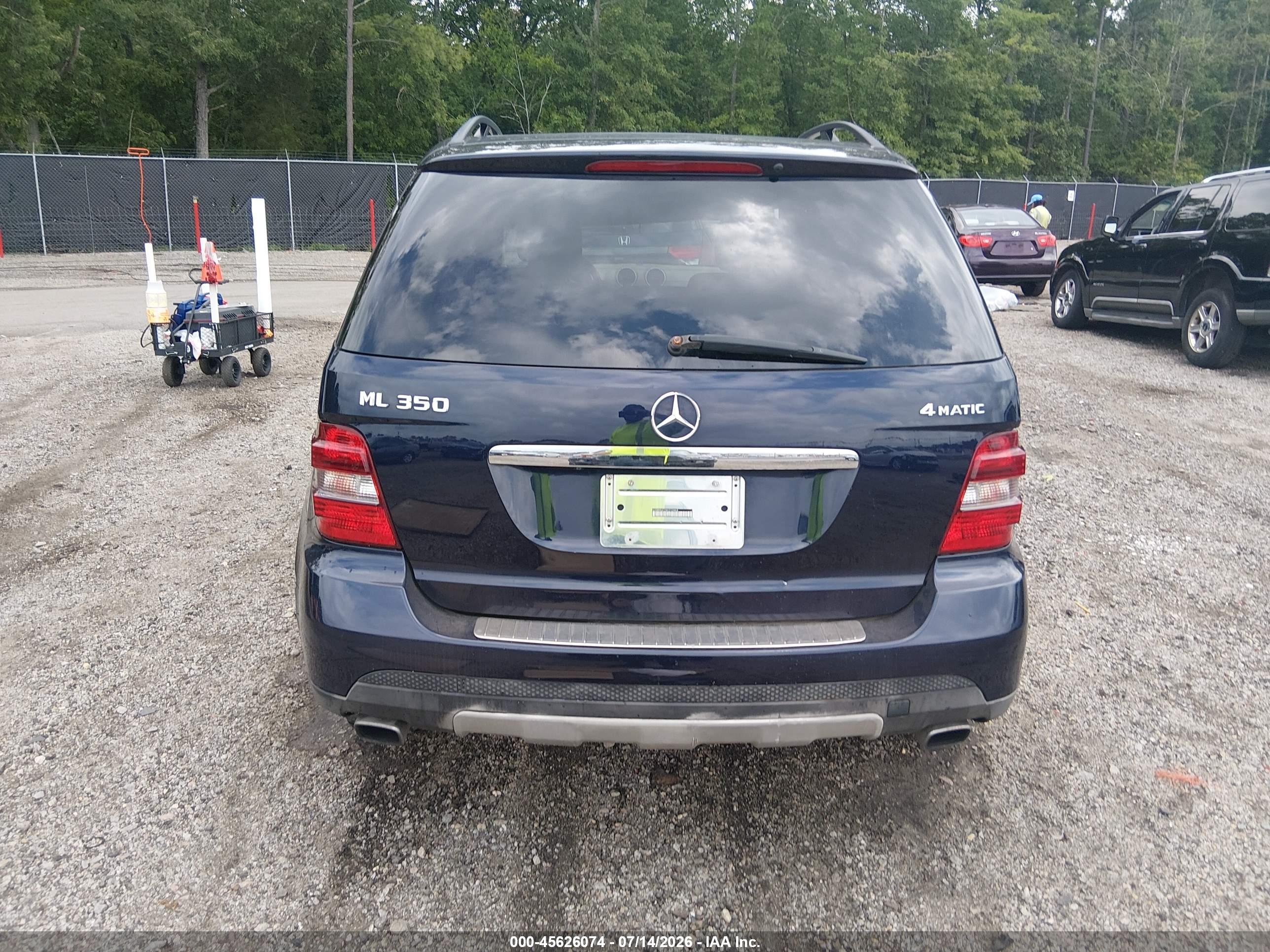 2008 MERCEDES-BENZ M-CLASS ML550 4 MATIC