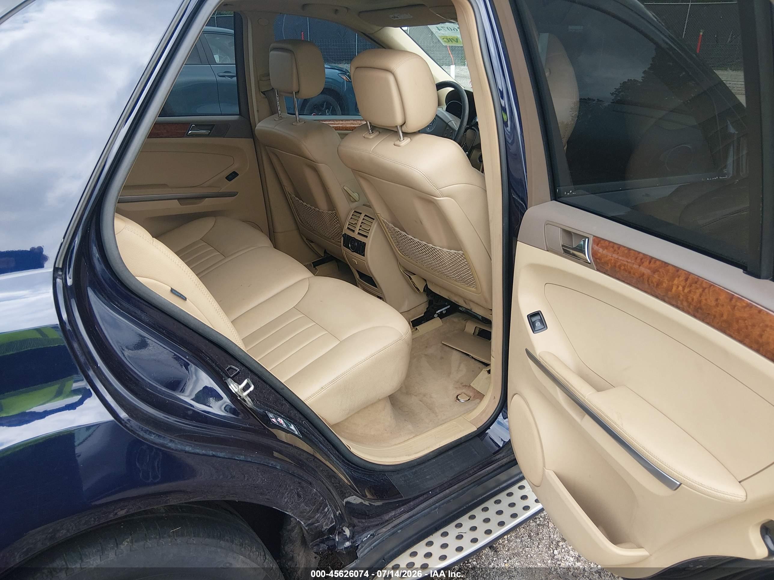 2008 MERCEDES-BENZ M-CLASS ML550 4 MATIC
