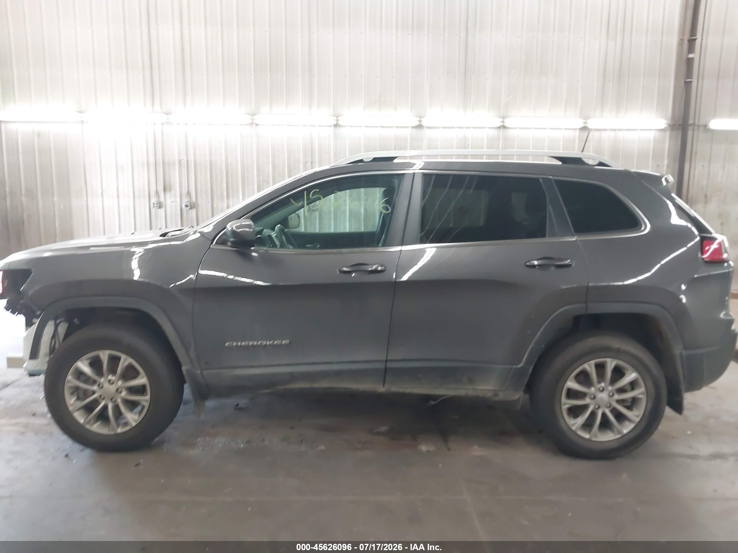 2019 JEEP CHEROKEE LATITUDE PLUS 4X4