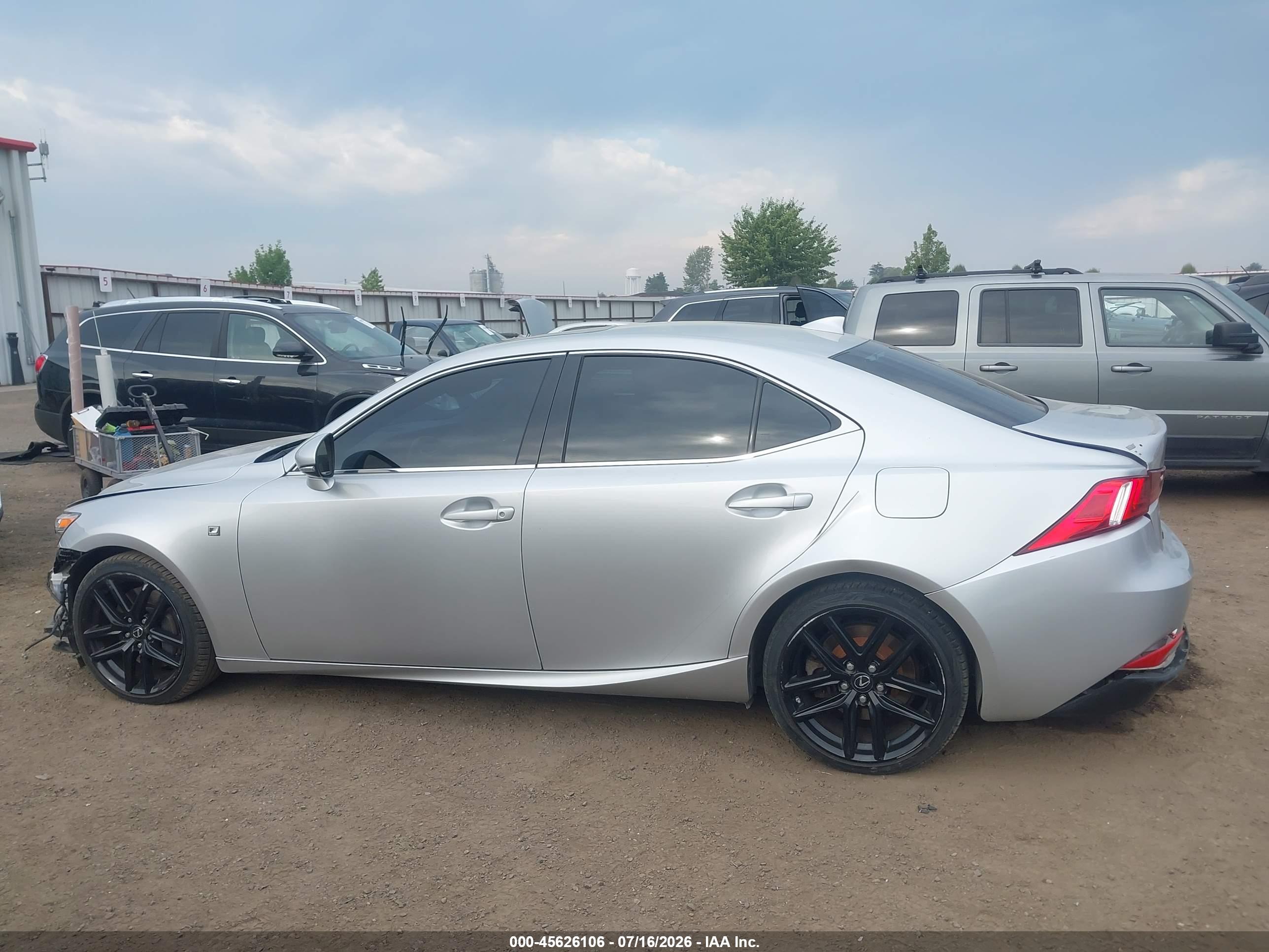 2016 LEXUS IS 300