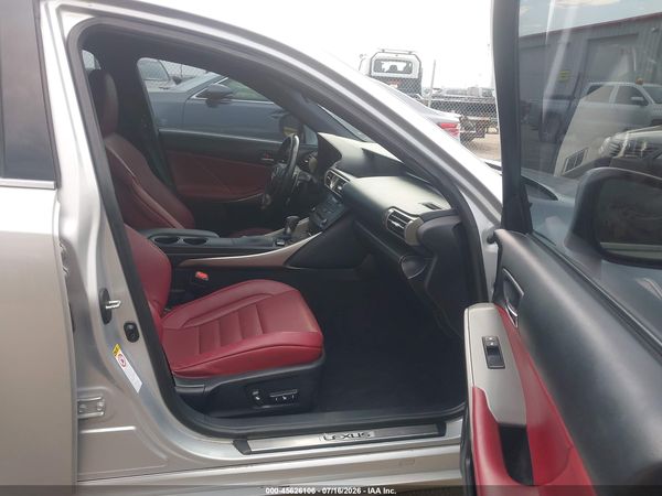 2016 LEXUS IS 300