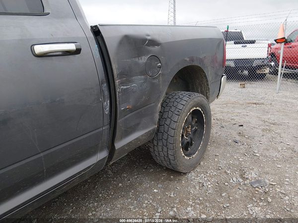2017 RAM 1500 BIG HORN  4X4 6'4 BOX