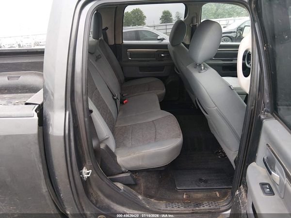 2017 RAM 1500 BIG HORN  4X4 6'4 BOX