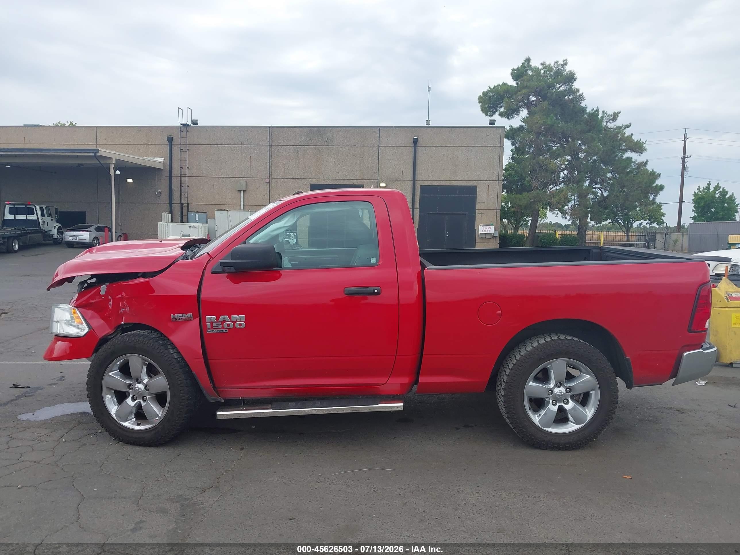 2019 RAM 1500 CLASSIC TRADESMAN  4X4 6'4 BOX