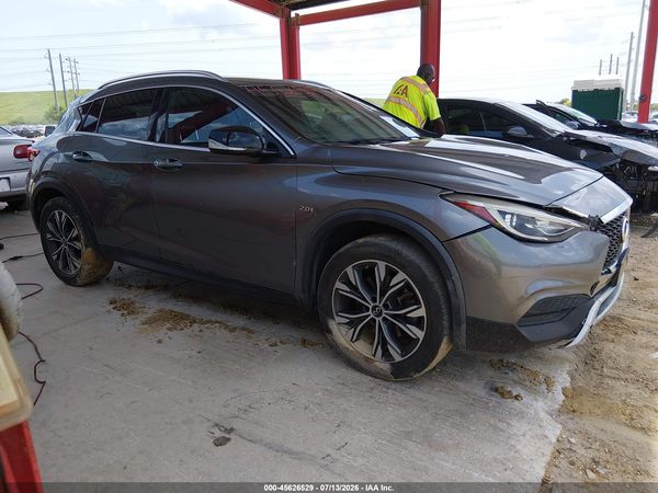 2018 INFINITI QX30 LUXURY
