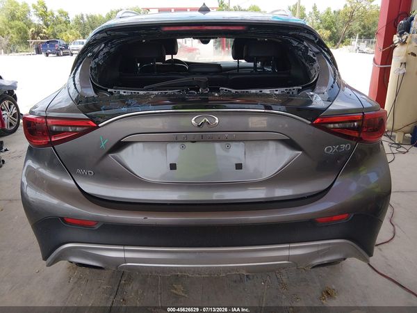 2018 INFINITI QX30 LUXURY