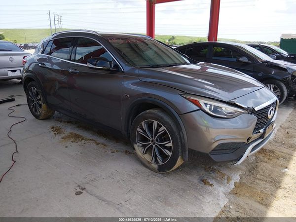 2018 INFINITI QX30 LUXURY