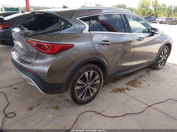 2018 INFINITI QX30 LUXURY