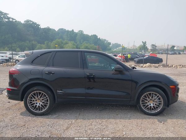 2016 PORSCHE CAYENNE S