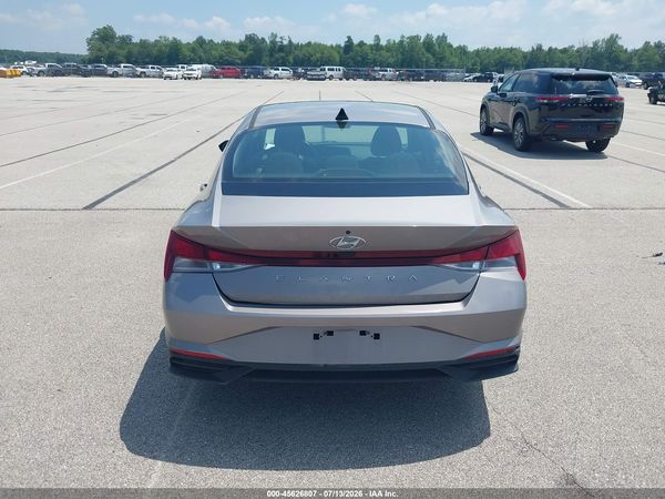 2023 HYUNDAI ELANTRA SE