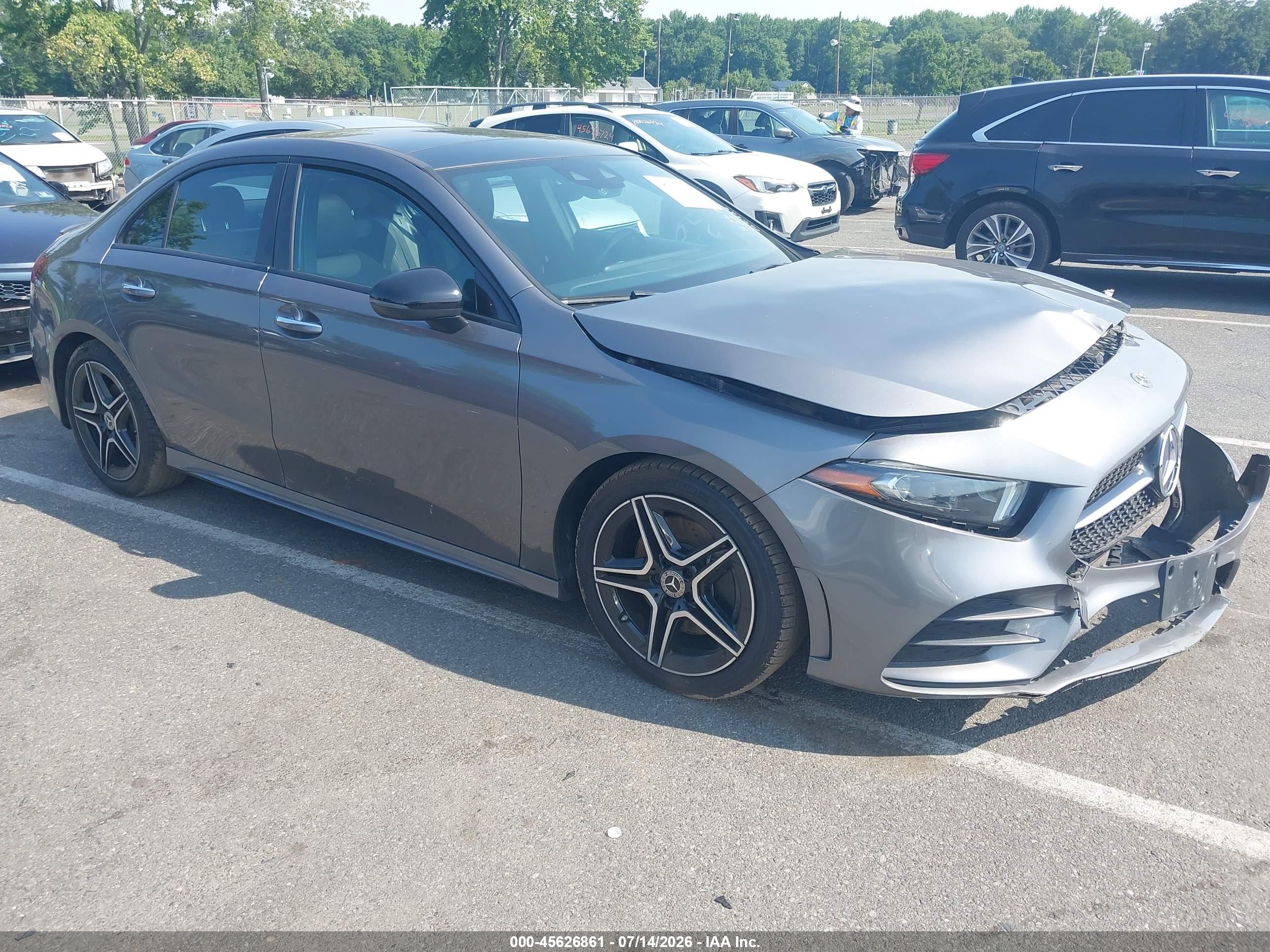 2019 MERCEDES-BENZ A 220 4MATIC