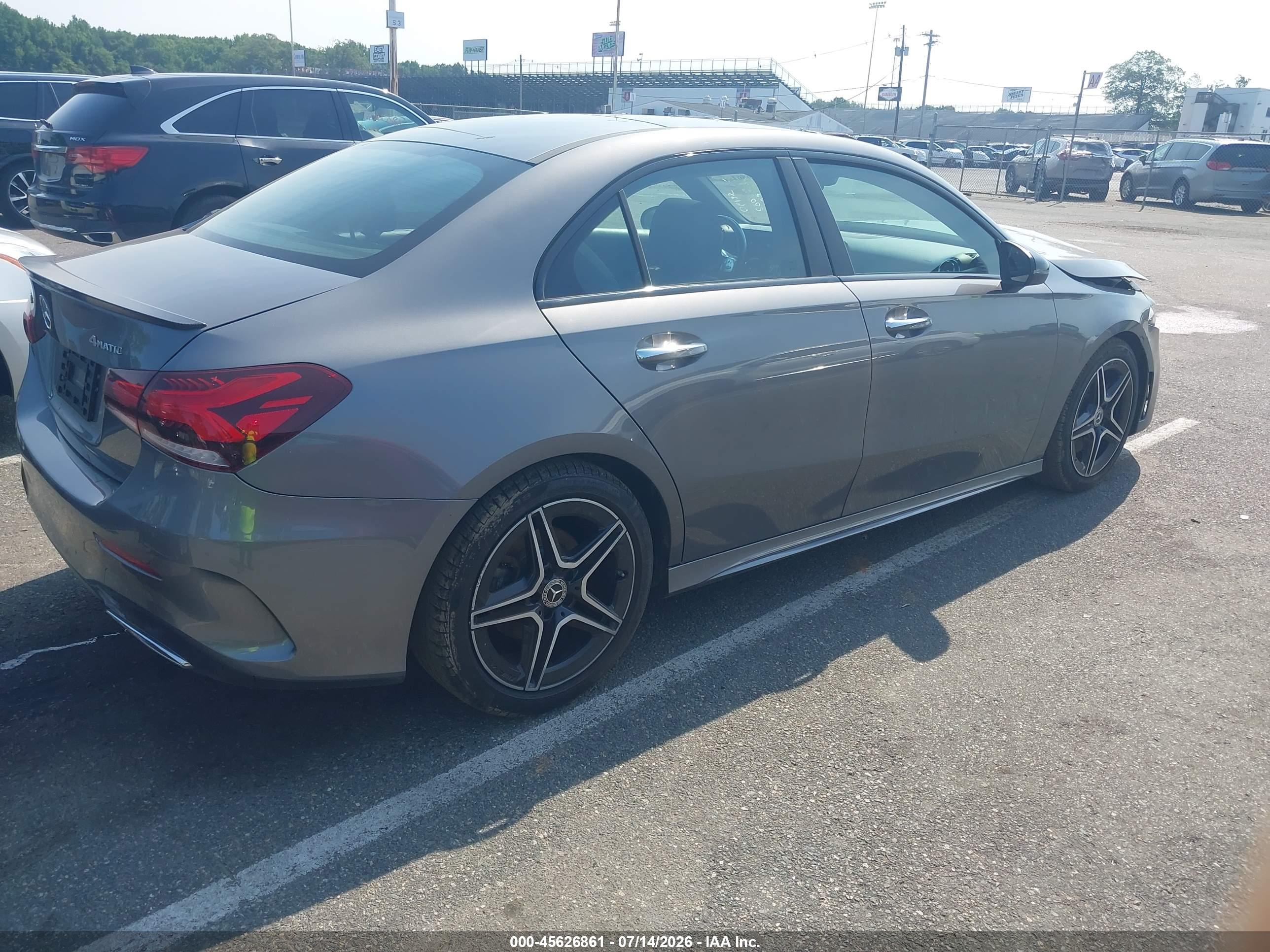 2019 MERCEDES-BENZ A 220 4MATIC