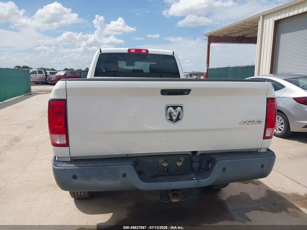 2017 RAM 2500 TRADESMAN  4X4 8' BOX