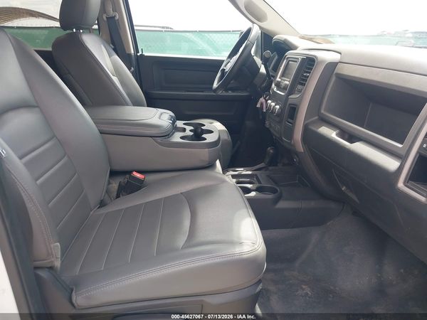 2017 RAM 2500 TRADESMAN  4X4 8' BOX