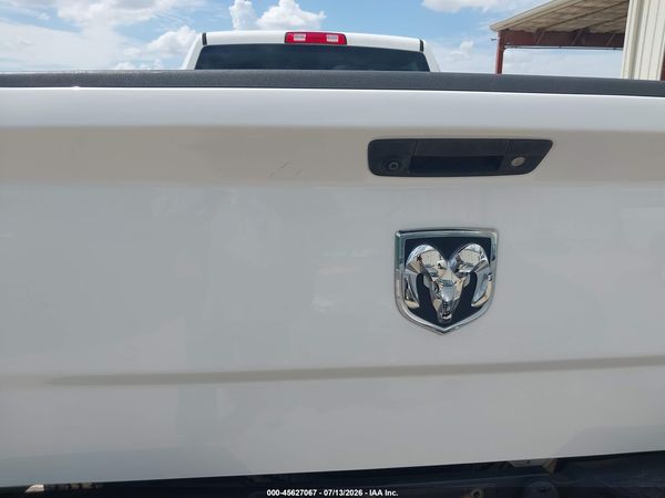 2017 RAM 2500 TRADESMAN  4X4 8' BOX