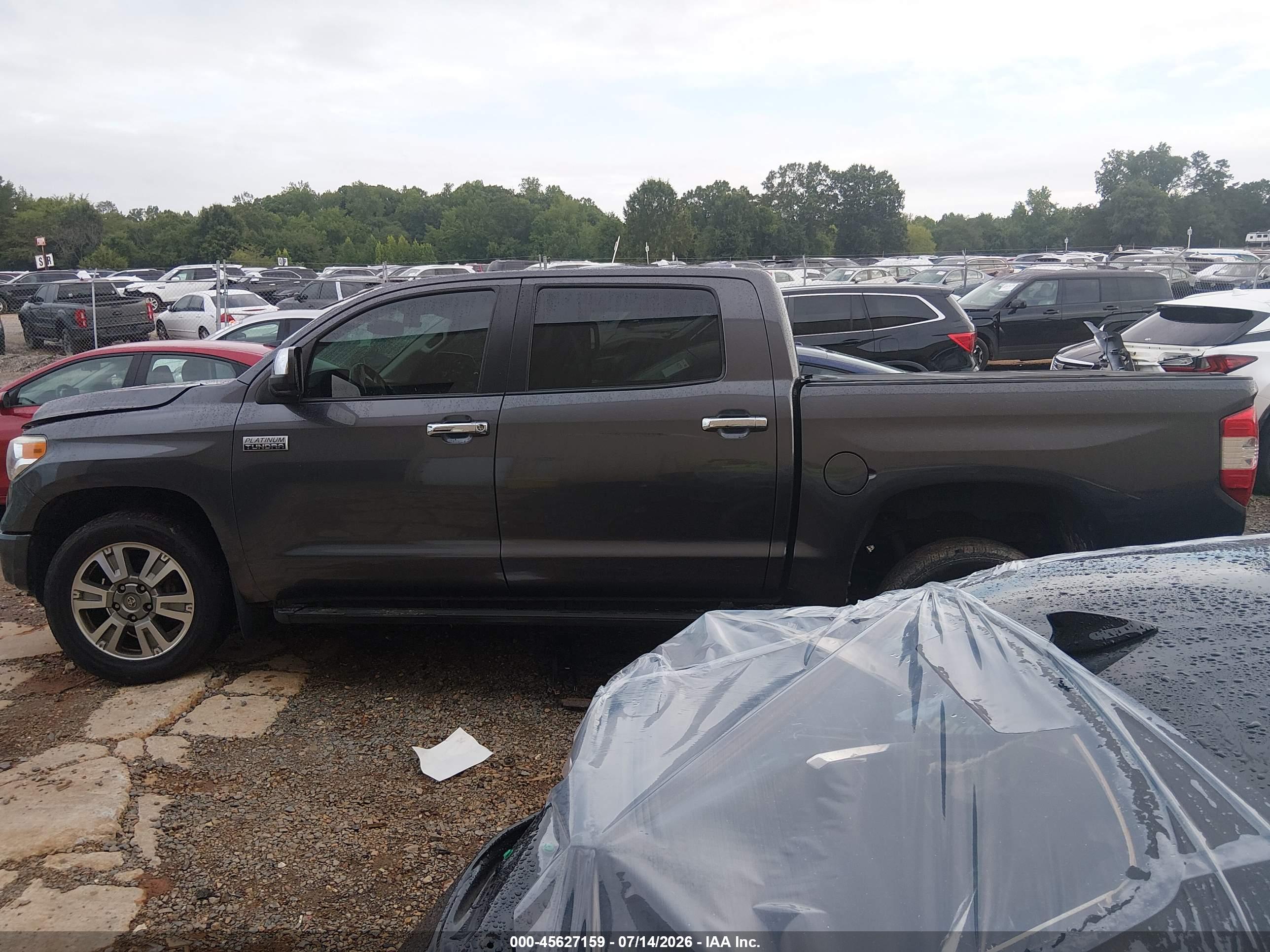2017 TOYOTA TUNDRA PLATINUM 5.7L V8