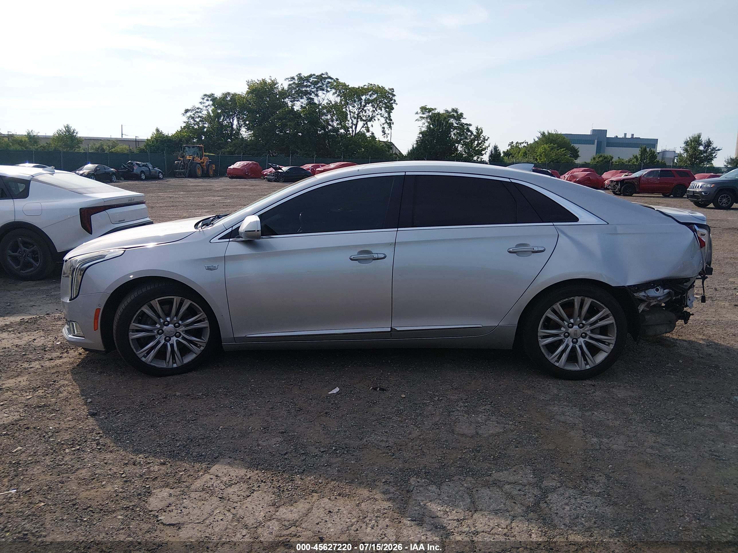 2018 CADILLAC XTS LUXURY
