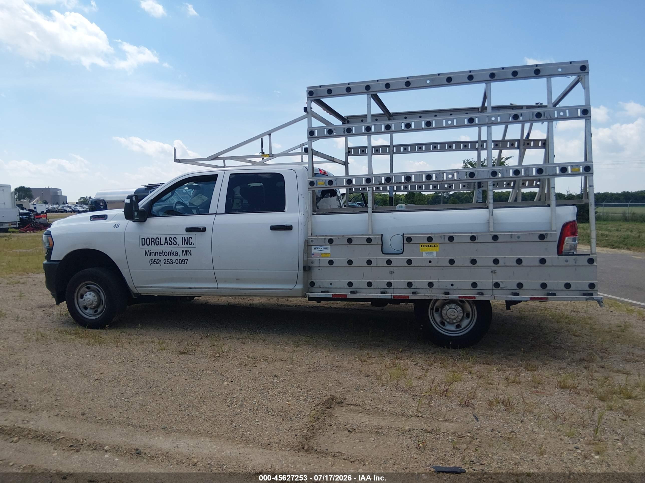 2023 RAM 2500 TRADESMAN  4X4 8' BOX