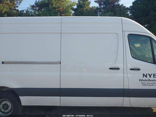 2025 MERCEDES-BENZ SPRINTER 3500