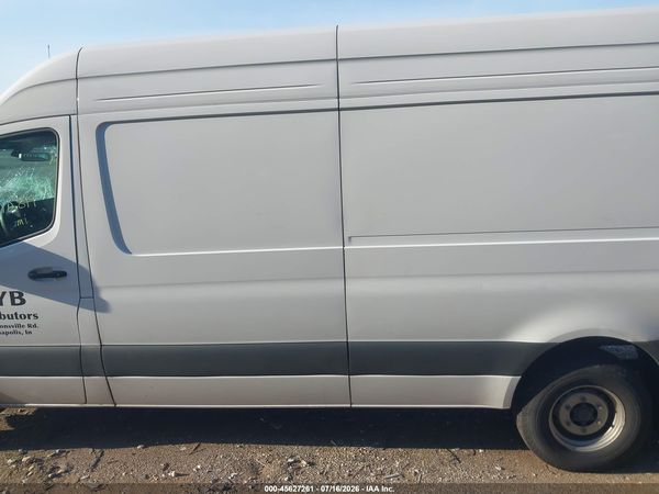 2025 MERCEDES-BENZ SPRINTER 3500